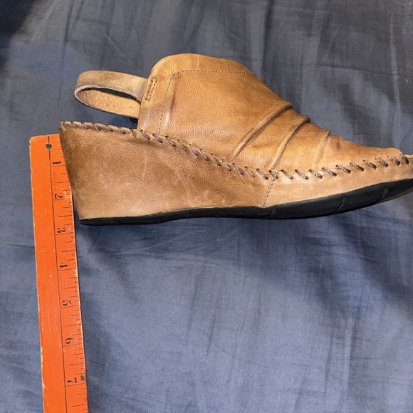 Bussola Women's Tan Leather Wedge Buckle Strappy Sandals Size 39 EU/ USA 8.5 - Picture 5 of 8